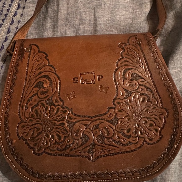 Beautiful genuine leather crossbody bag - Picture 2 of 5